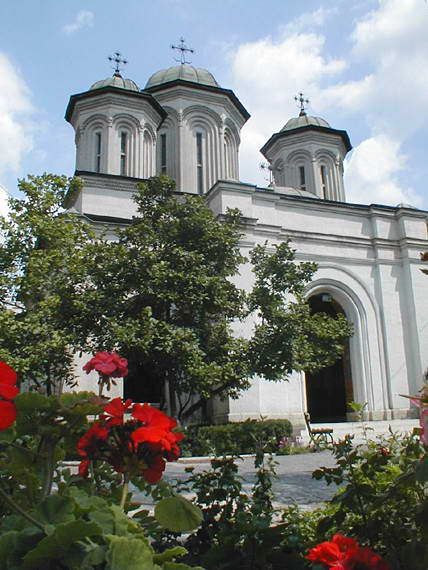 Minunile de la manastirea Radu- Voda